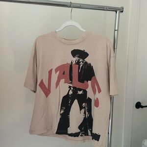 Vale graphic tee
